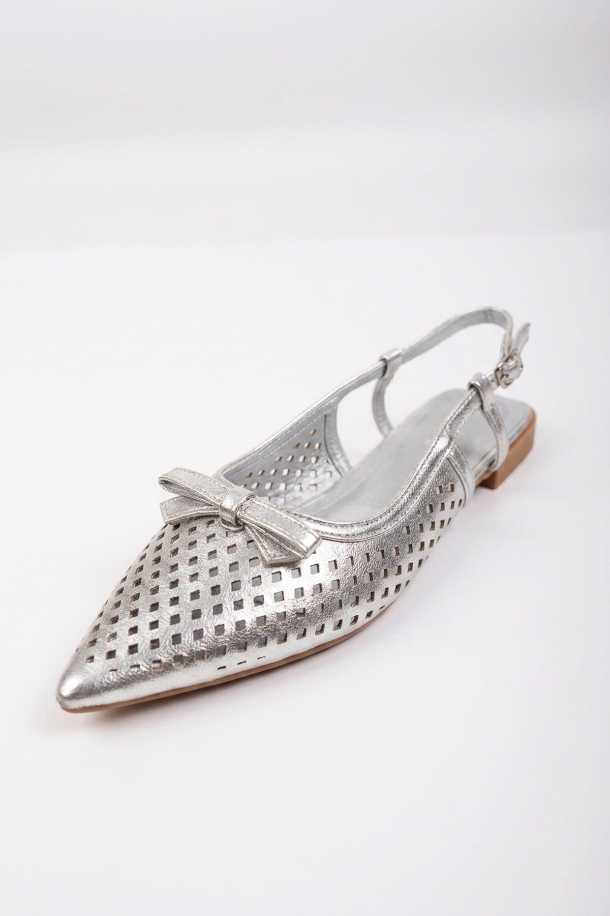 Anouk Metallic Cut Out Bow Slingback Flats - Silver