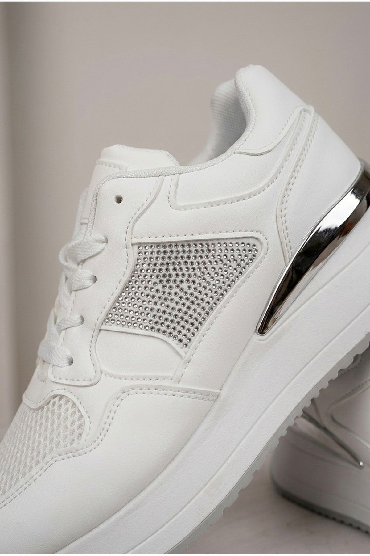 Amber Womens Chunky Platform Trainers - White