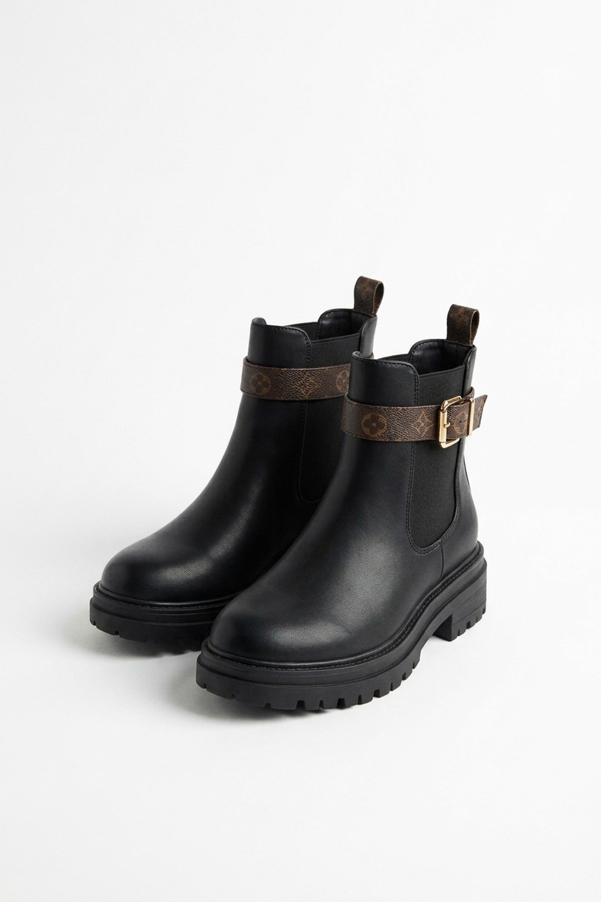 Zosia Chunky Sole Chelsea Boots - Black
