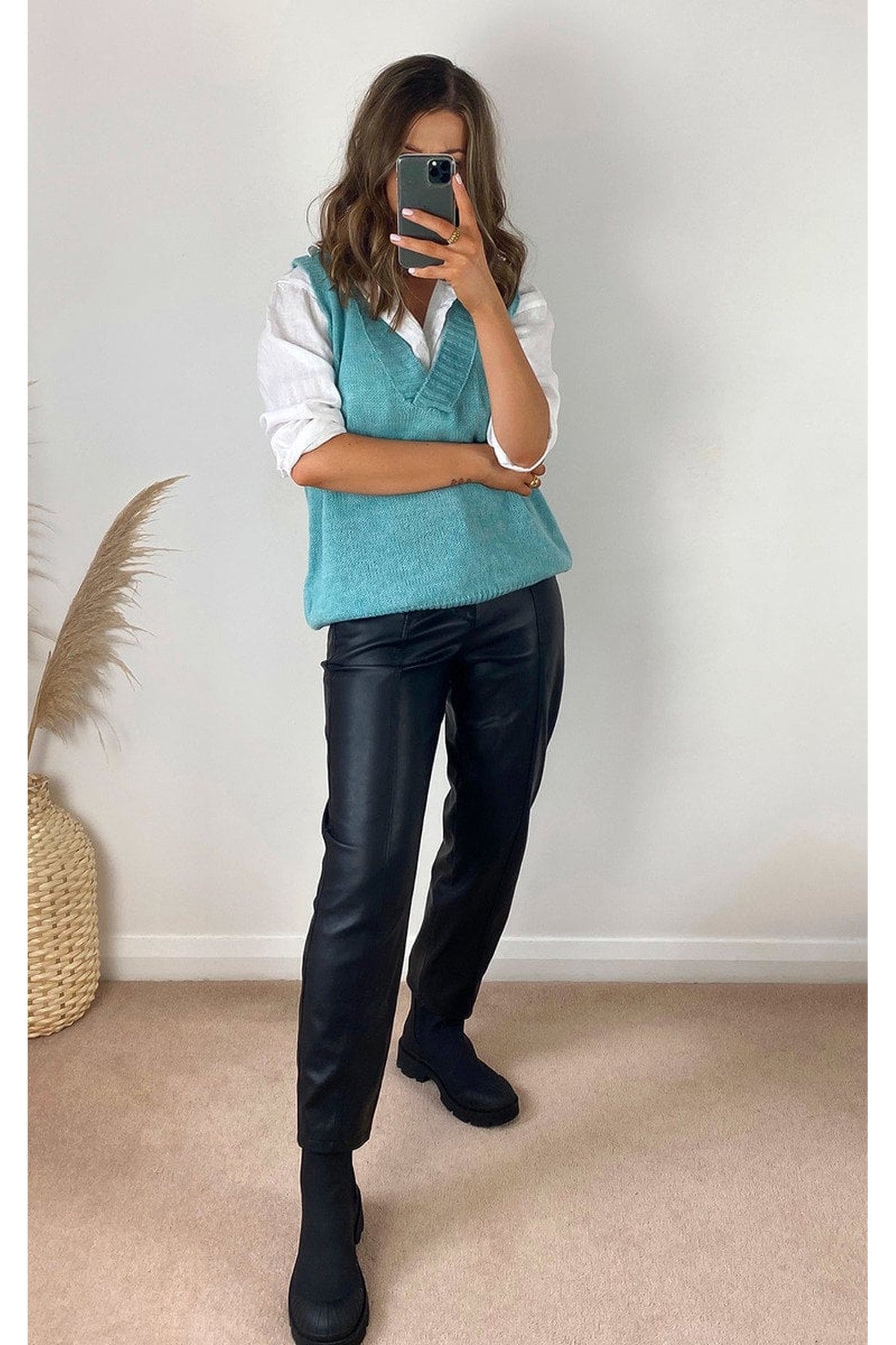 Lois Sleeveless Knitted Vest - Aqua