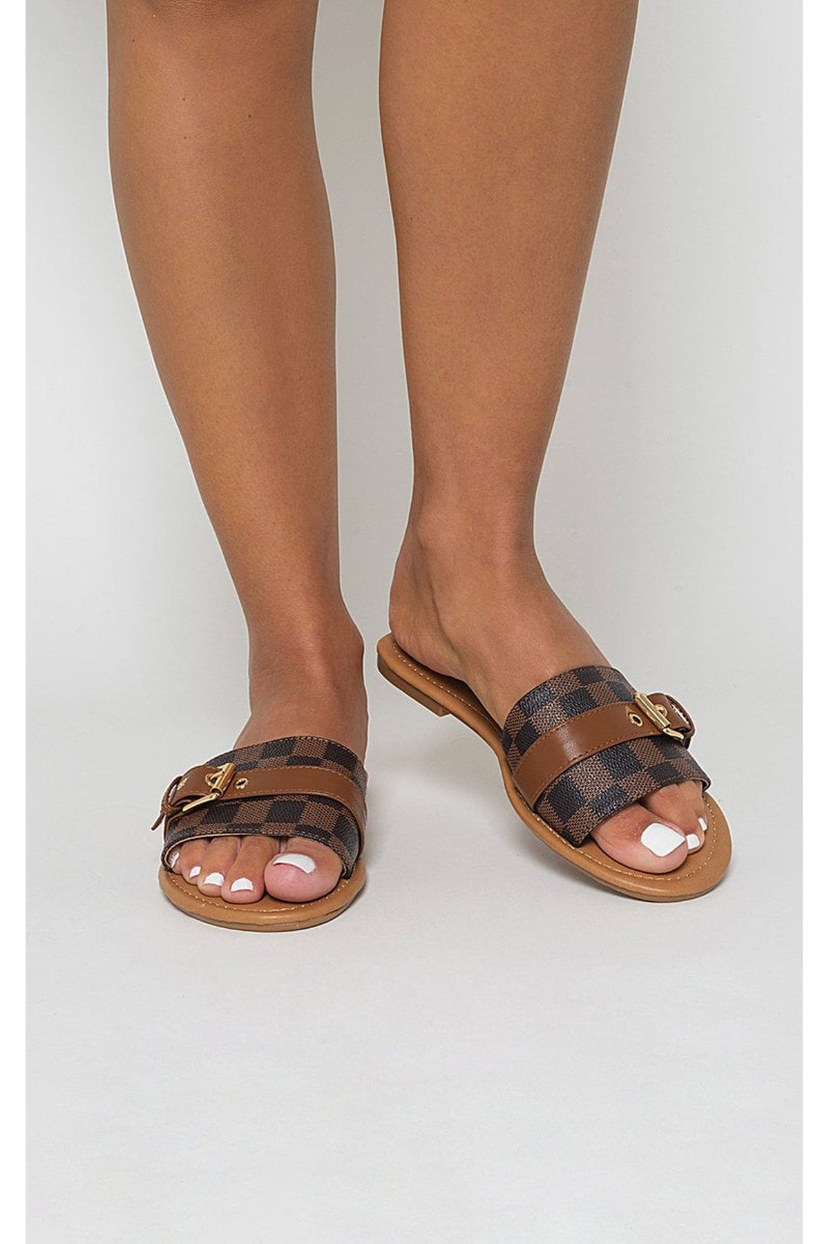 Ariah Open Toe Flat Sandals - Brown
