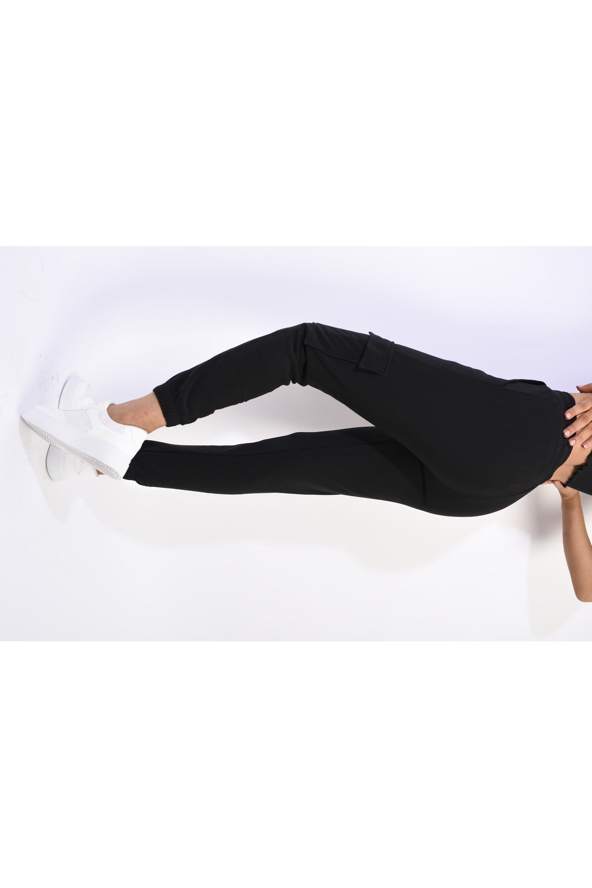 Holly Fleece Lined Cargo Pocket Trouser With Drawstring - Black