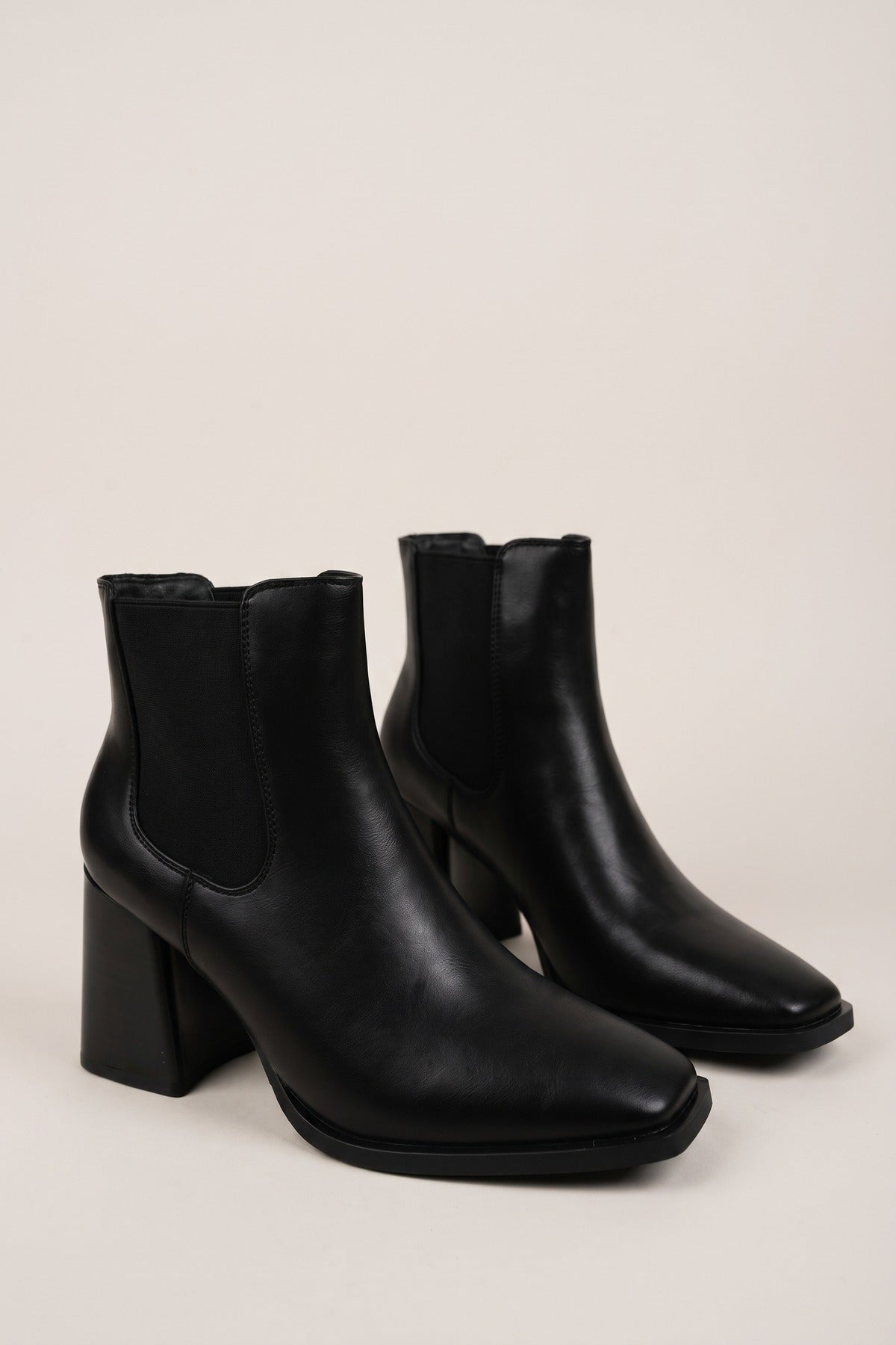 Elif Square Toe Block Heel Chelsea Boots - Black
