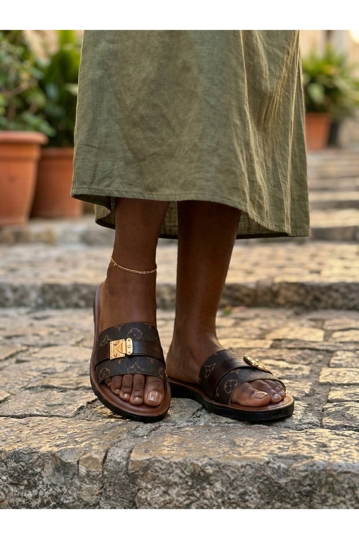 Amber Patterned Slider Sandals - Brown
