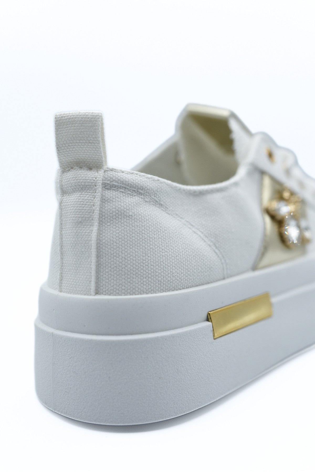 Calista Luxe Bee Decorative Lace Up Platform Trainers - White