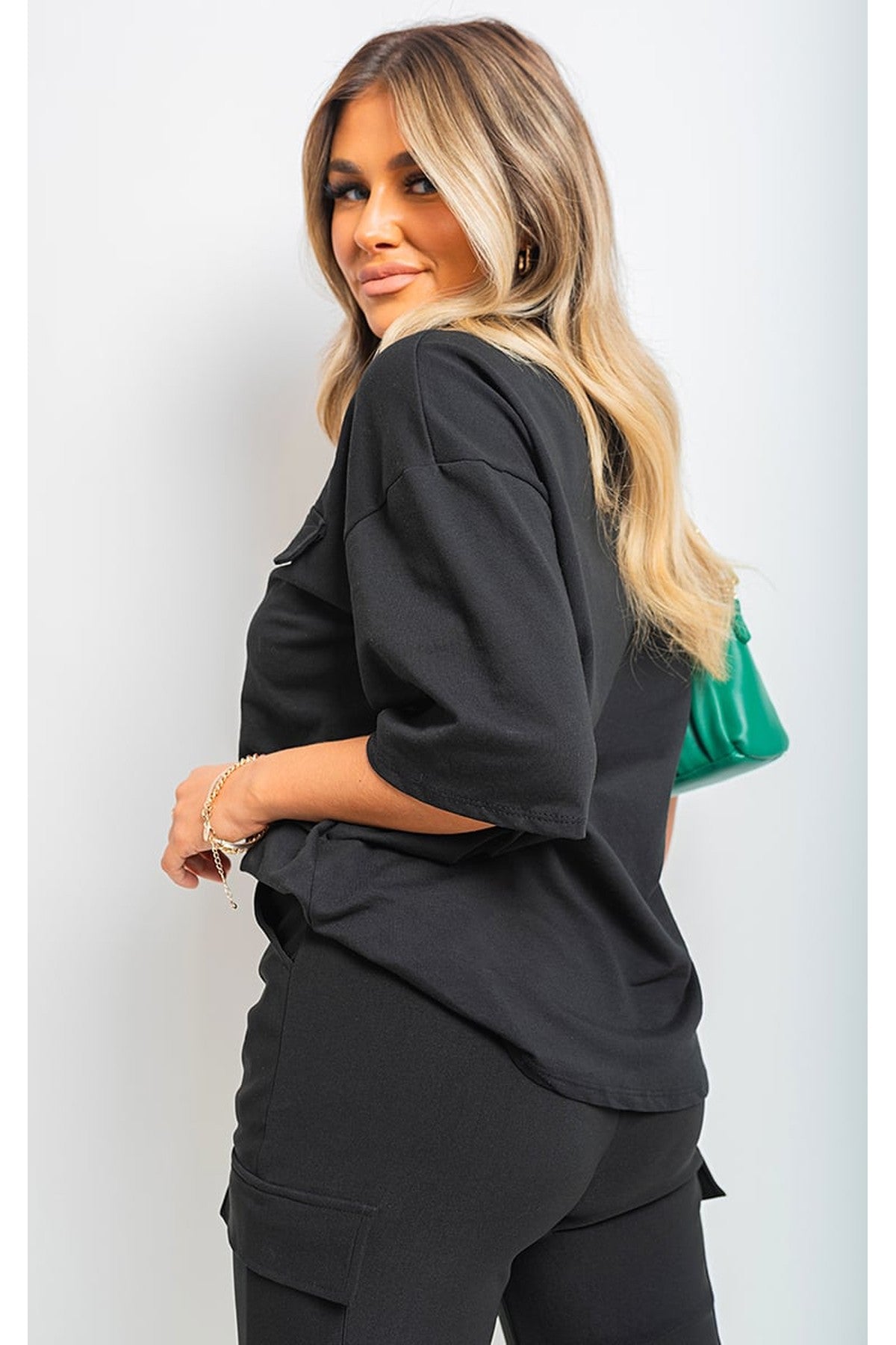 Camryn Oversized Cargo T-shirt - Black