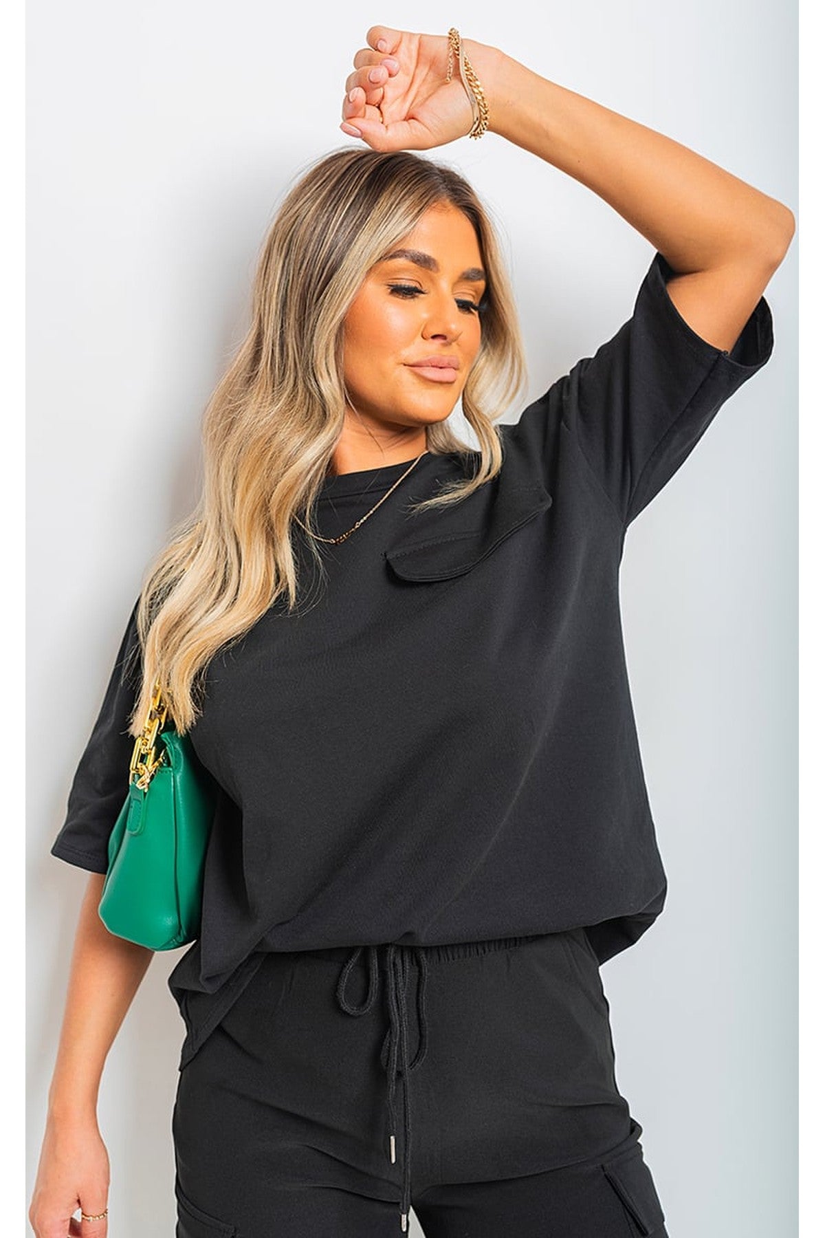 Camryn Oversized Cargo T-shirt - Black