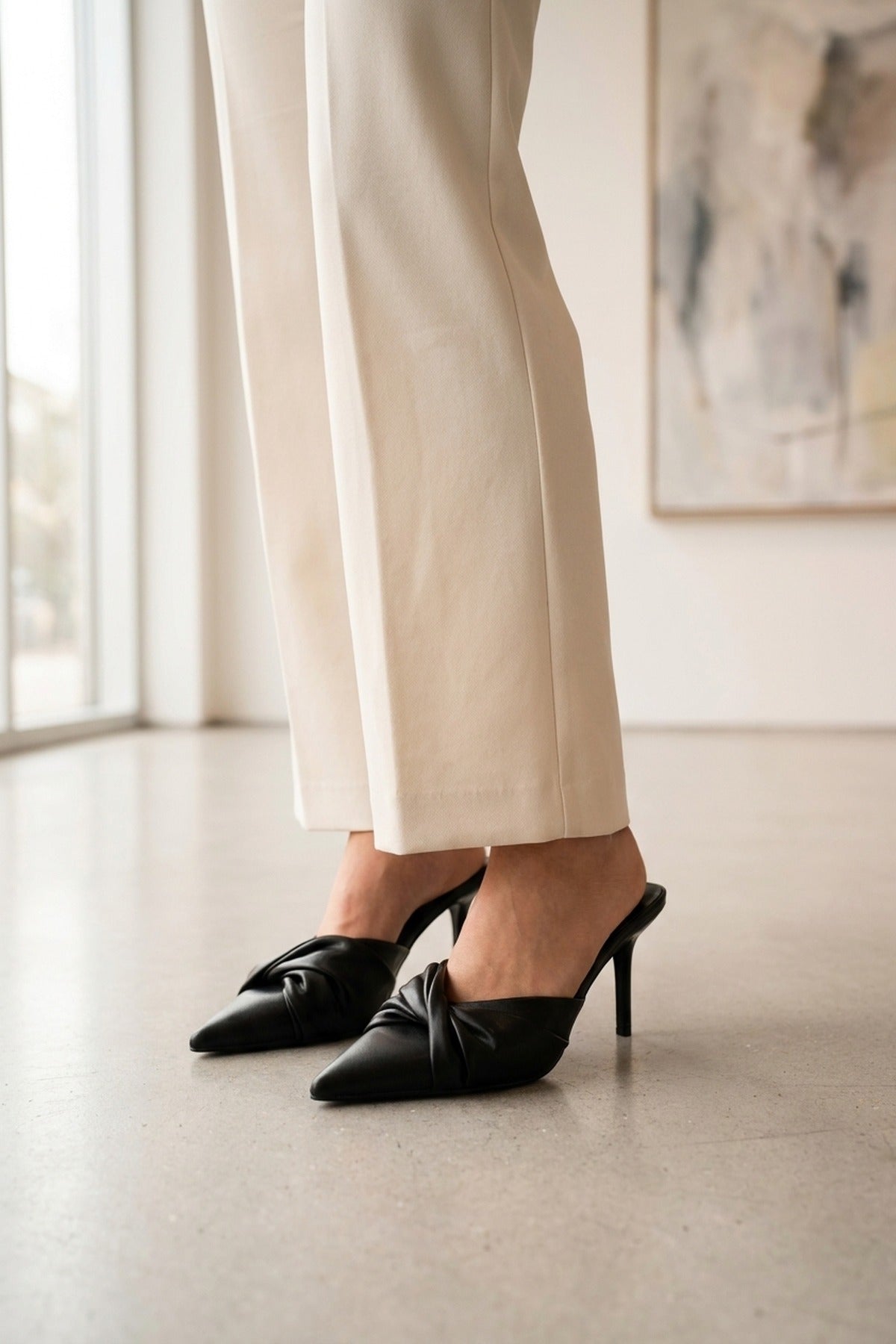 Ines Knotted Front Pointed Toe Kitten Heel Mules - Black