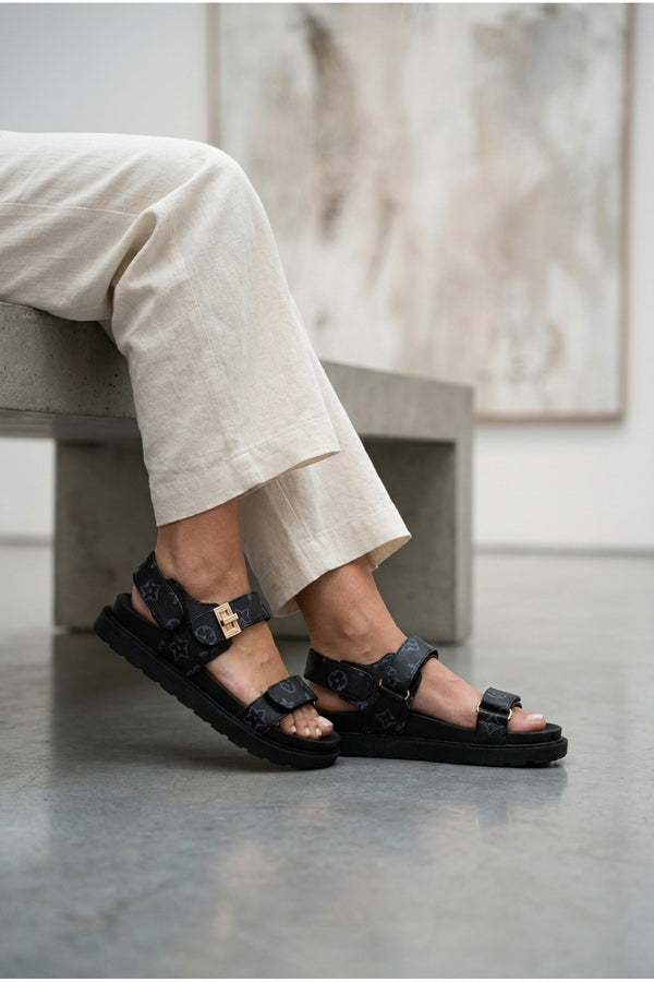 Saoirse Geometric Print Flatform Sandals - Black