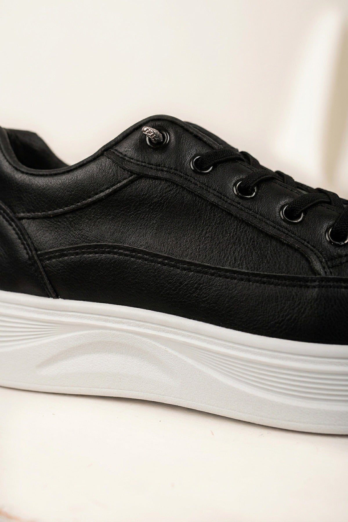 Constance Chunky Sole Lace Up Trainers - Black