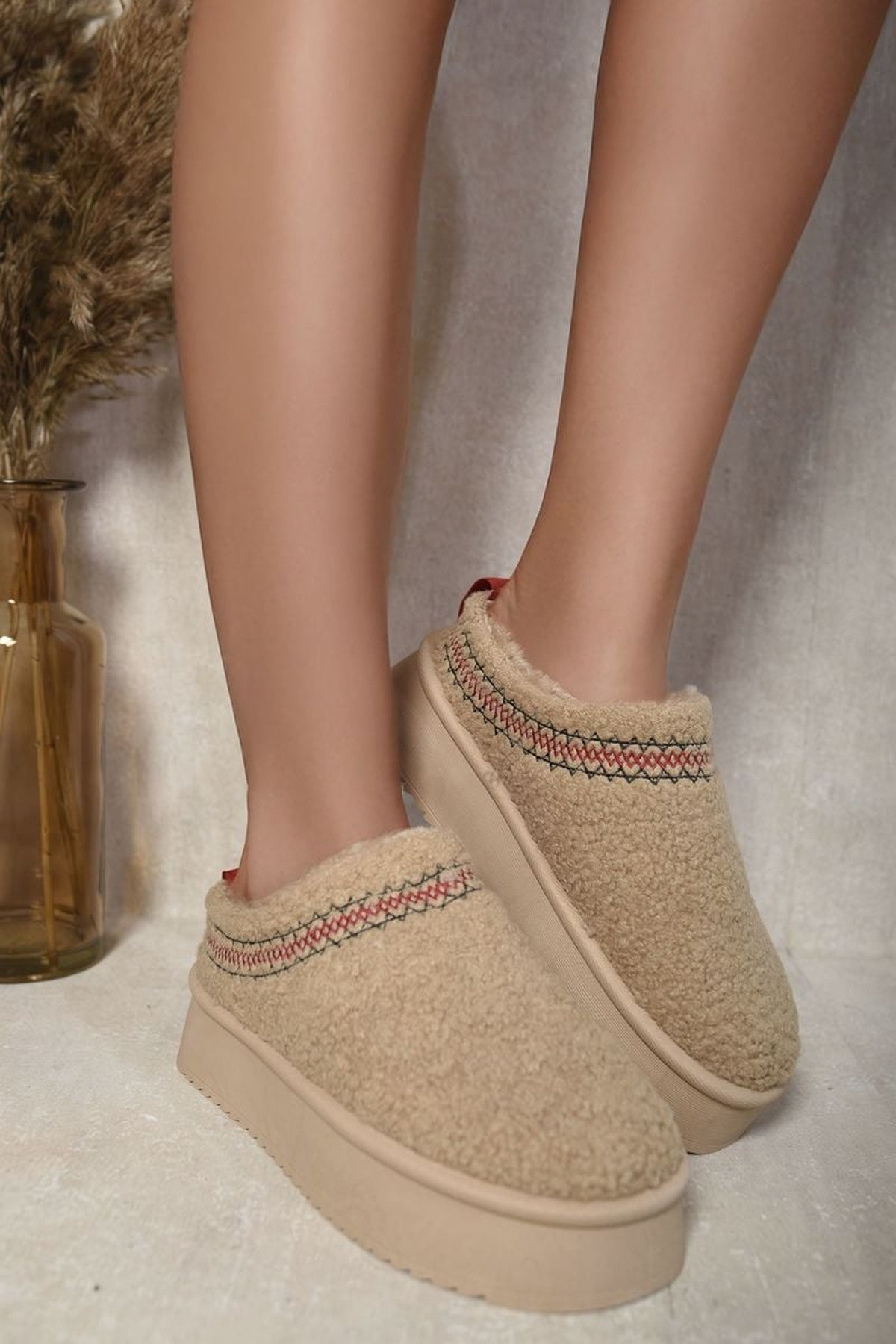 Cora Ankle Cozy Plush Lining Thick Sole Fluffy Slippers - Khaki