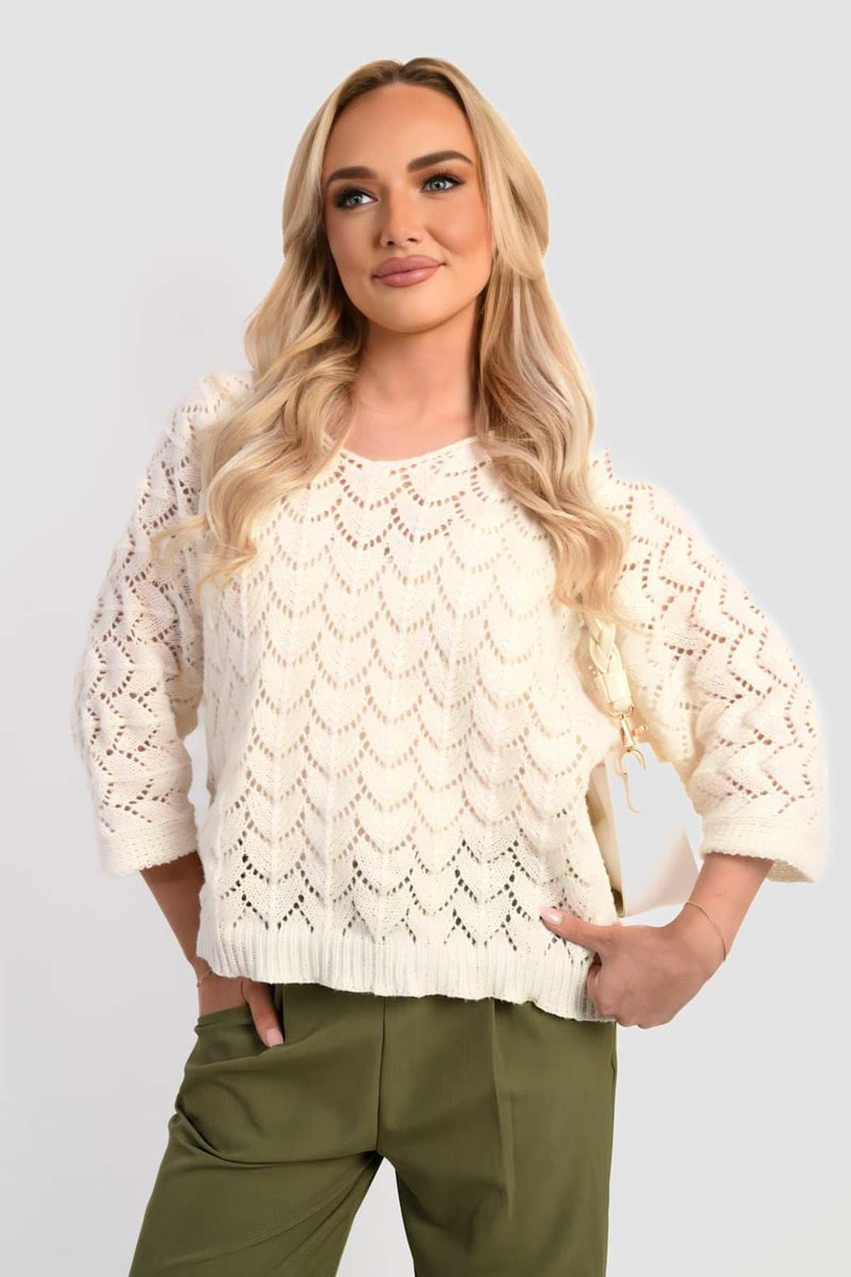 Eliza Half Sleeve Chunky Cable Knit Jumper - Cream