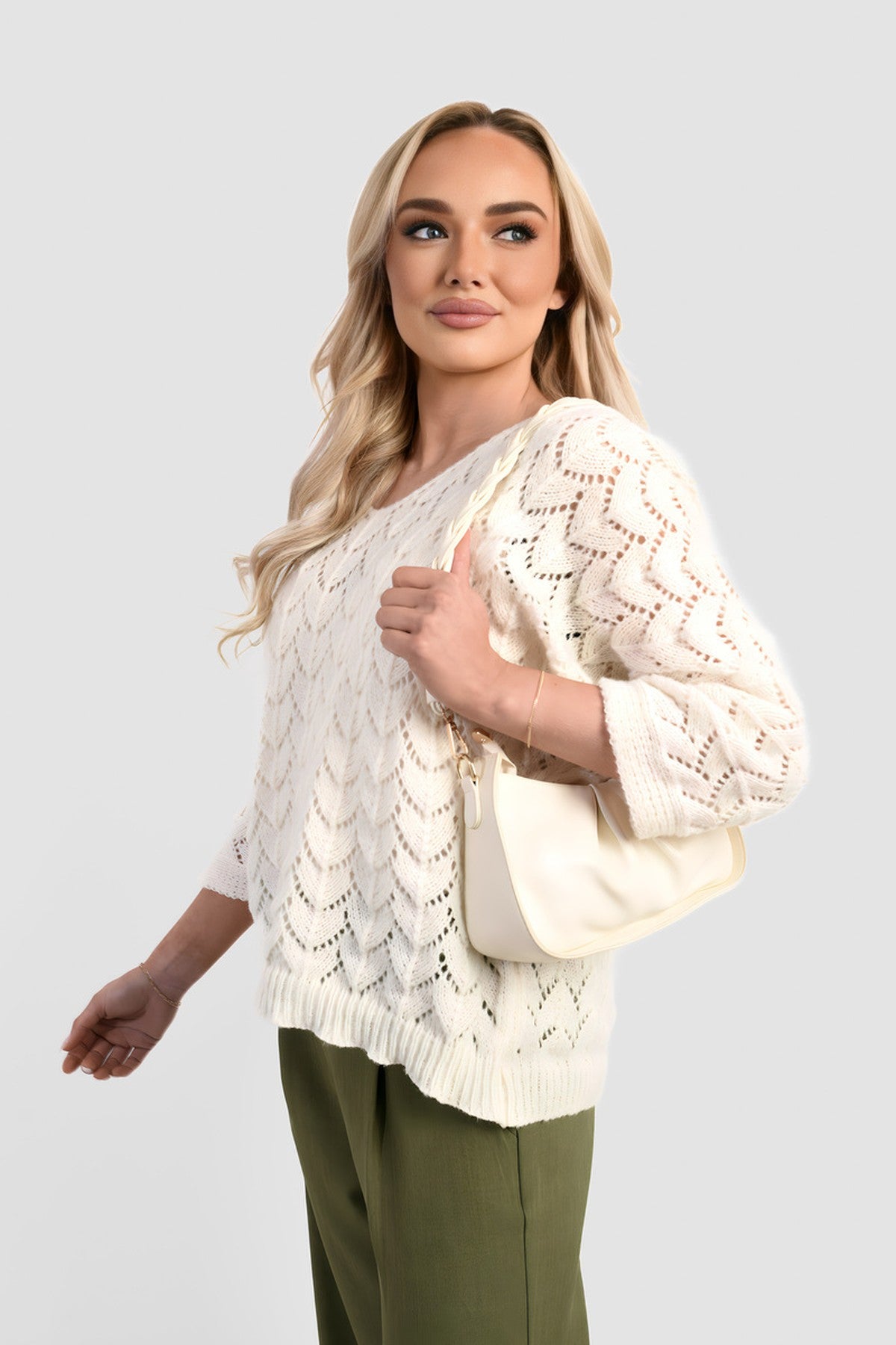 Eliza Half Sleeve Chunky Cable Knit Jumper - Cream