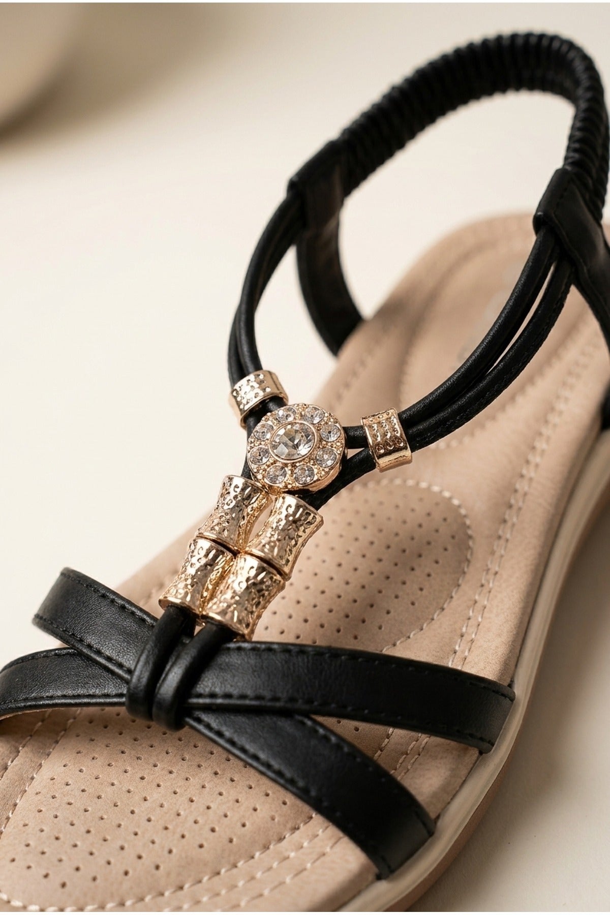 Saoirse Embellished Strappy Flat Sandals - Black