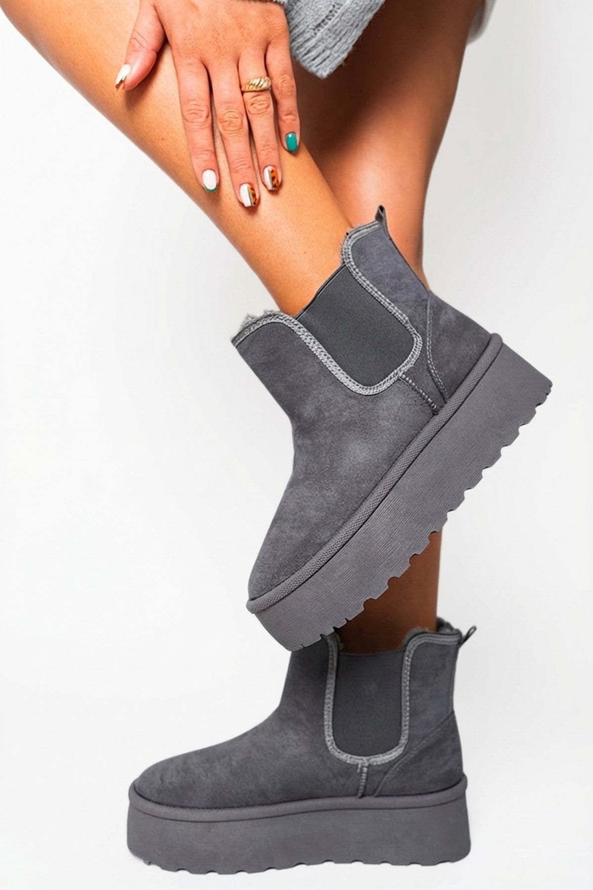 Edith Fluffy Platform Sole Chelsea Faux Fur Lined Ankle Boots - Grey