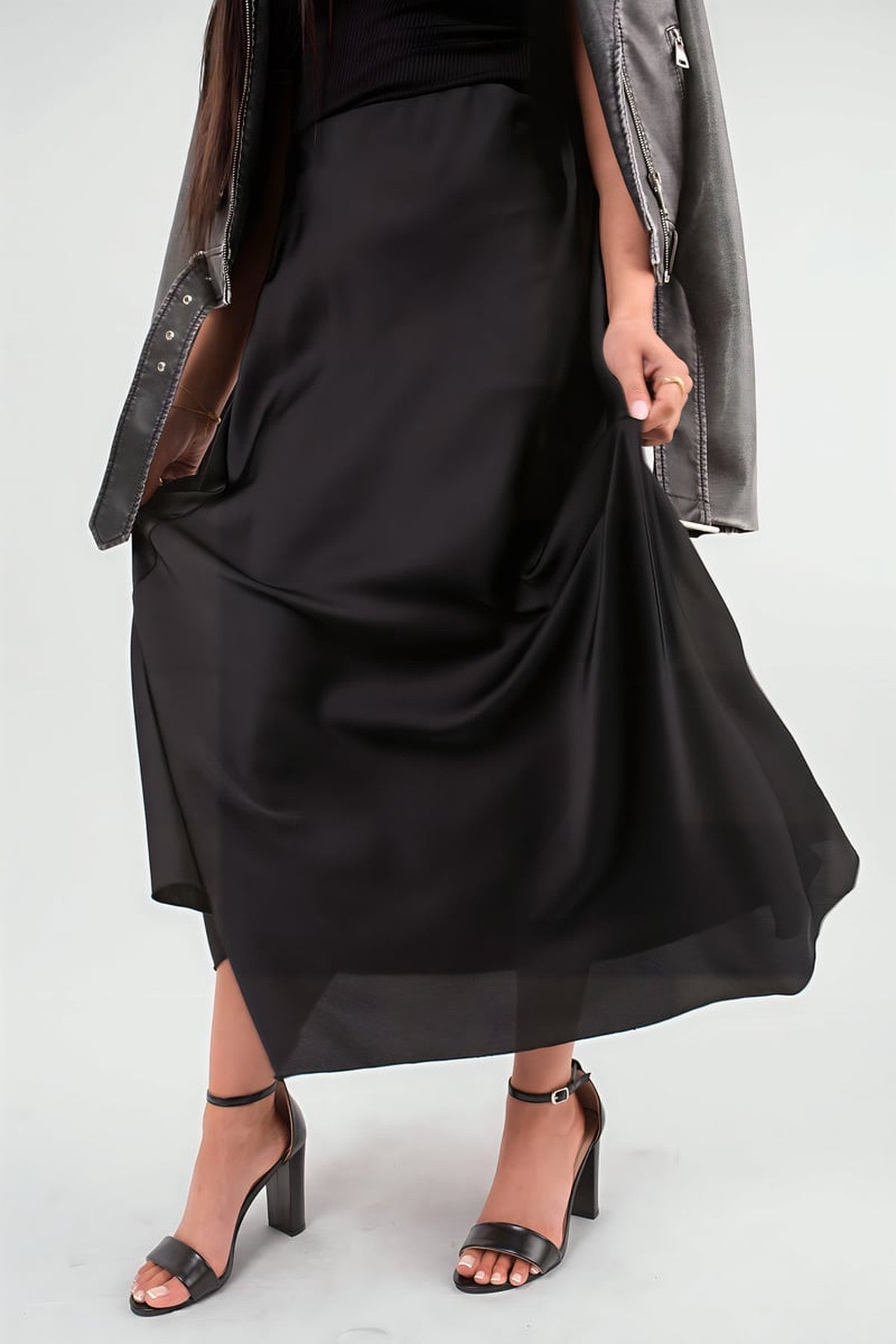 Estella Lightweight High Waisted Maxi Skirt - Black