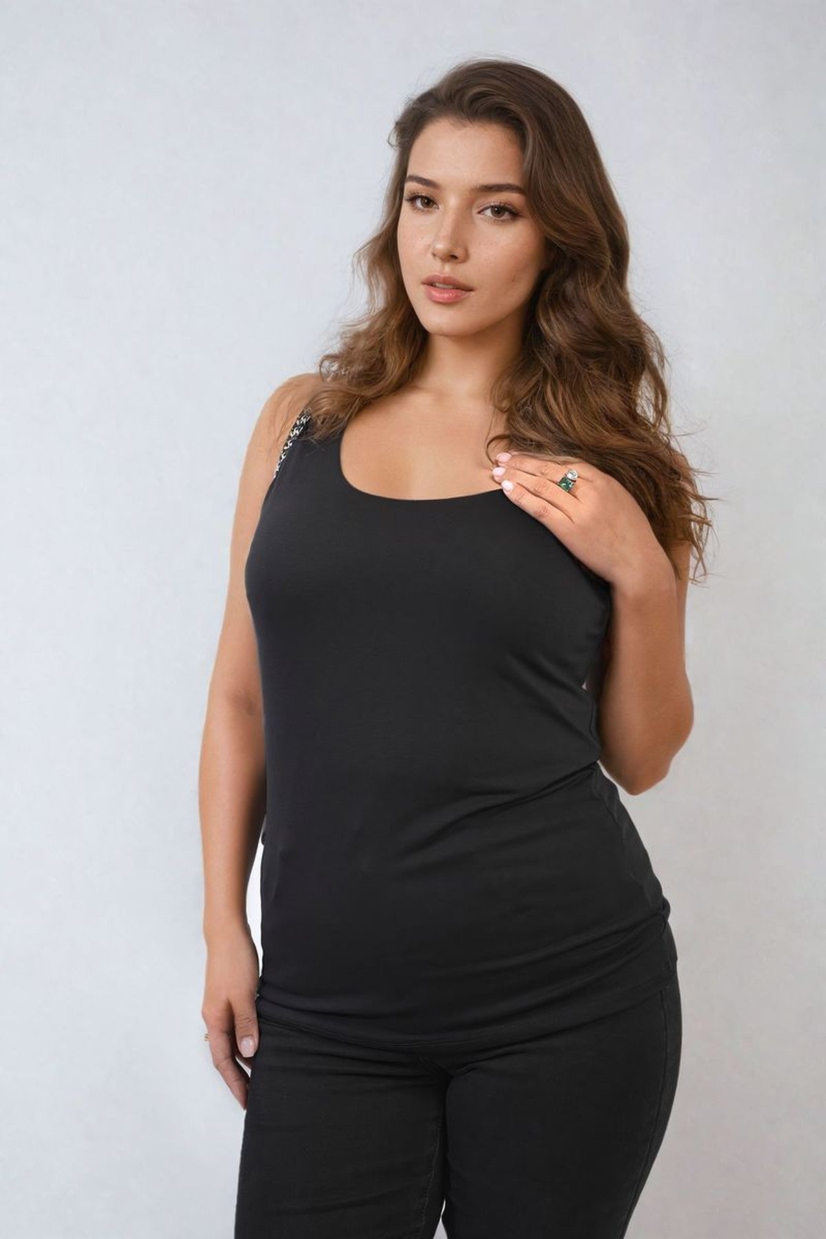 Hallie Scoop Neck Tank Top - Black