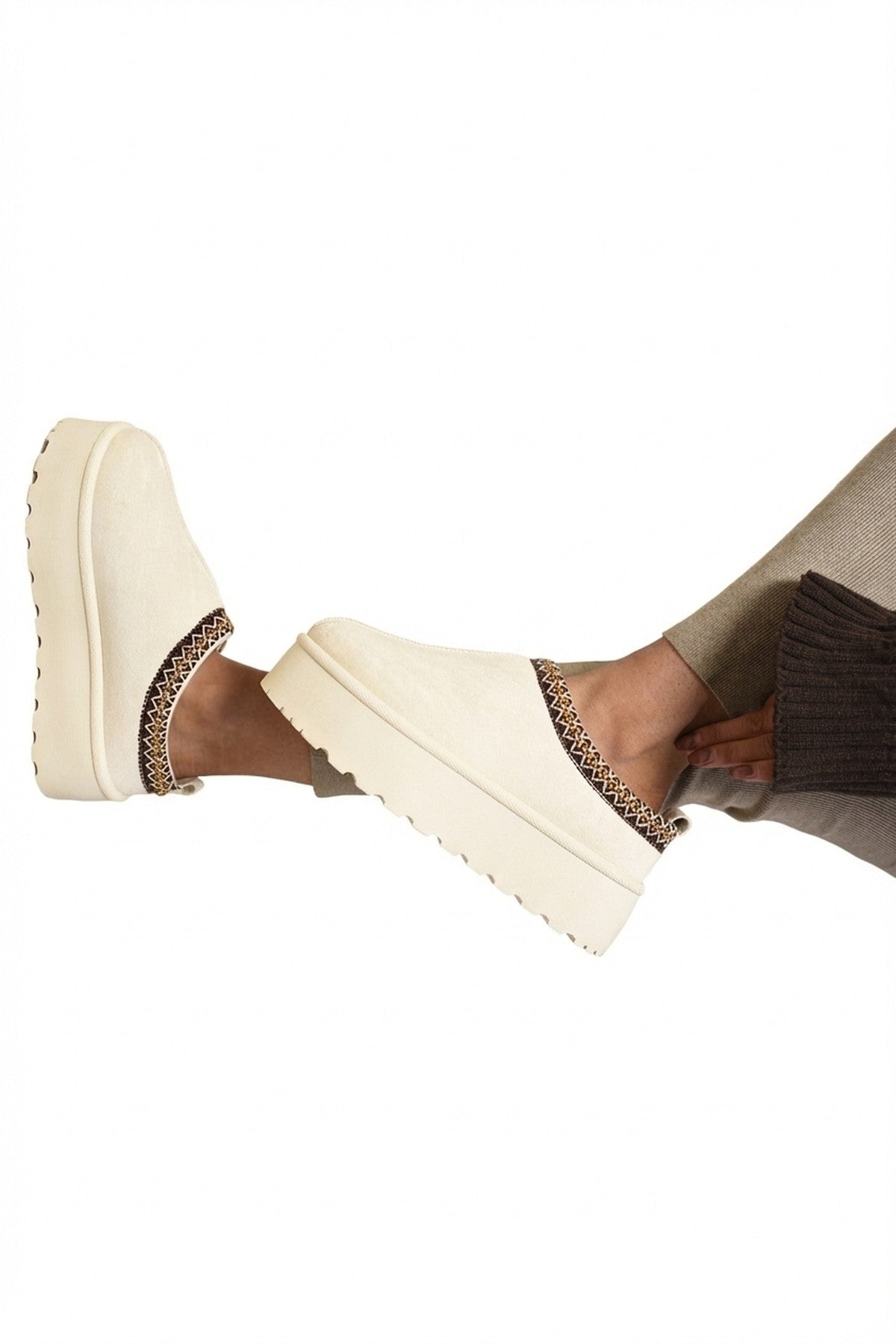 Jolene Aztec Detail Low Ankle Platform Slipper Boots - Cream_wb