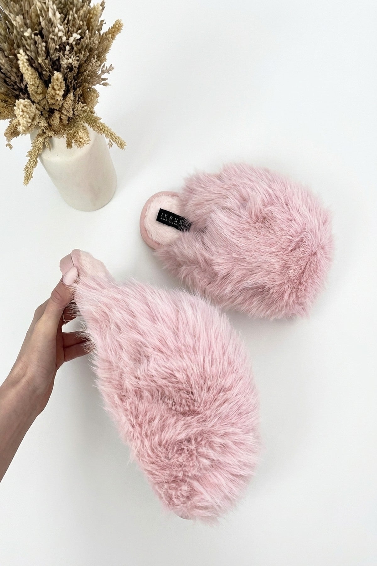 Nadia Fluffy Faux Fur Slippers - Pink