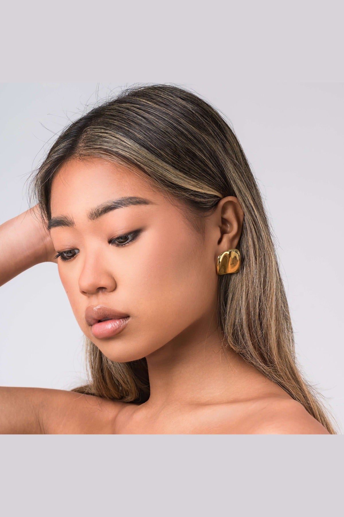 Lara Organic Drop Studs - Gold
