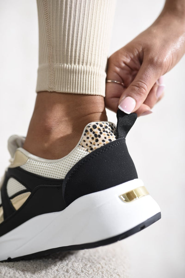 Janessa Low-top Lace-up Trainers - Black