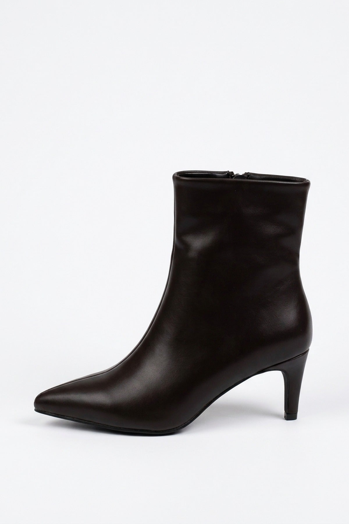 Svetlana Faux Leather Pointed Toe Kitten Heel Ankle Boots - Brown
