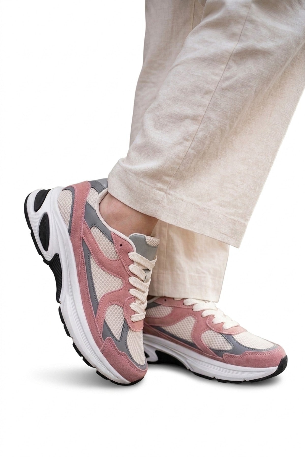Maud Metallic Panel Mesh Trainers - Pink_wb