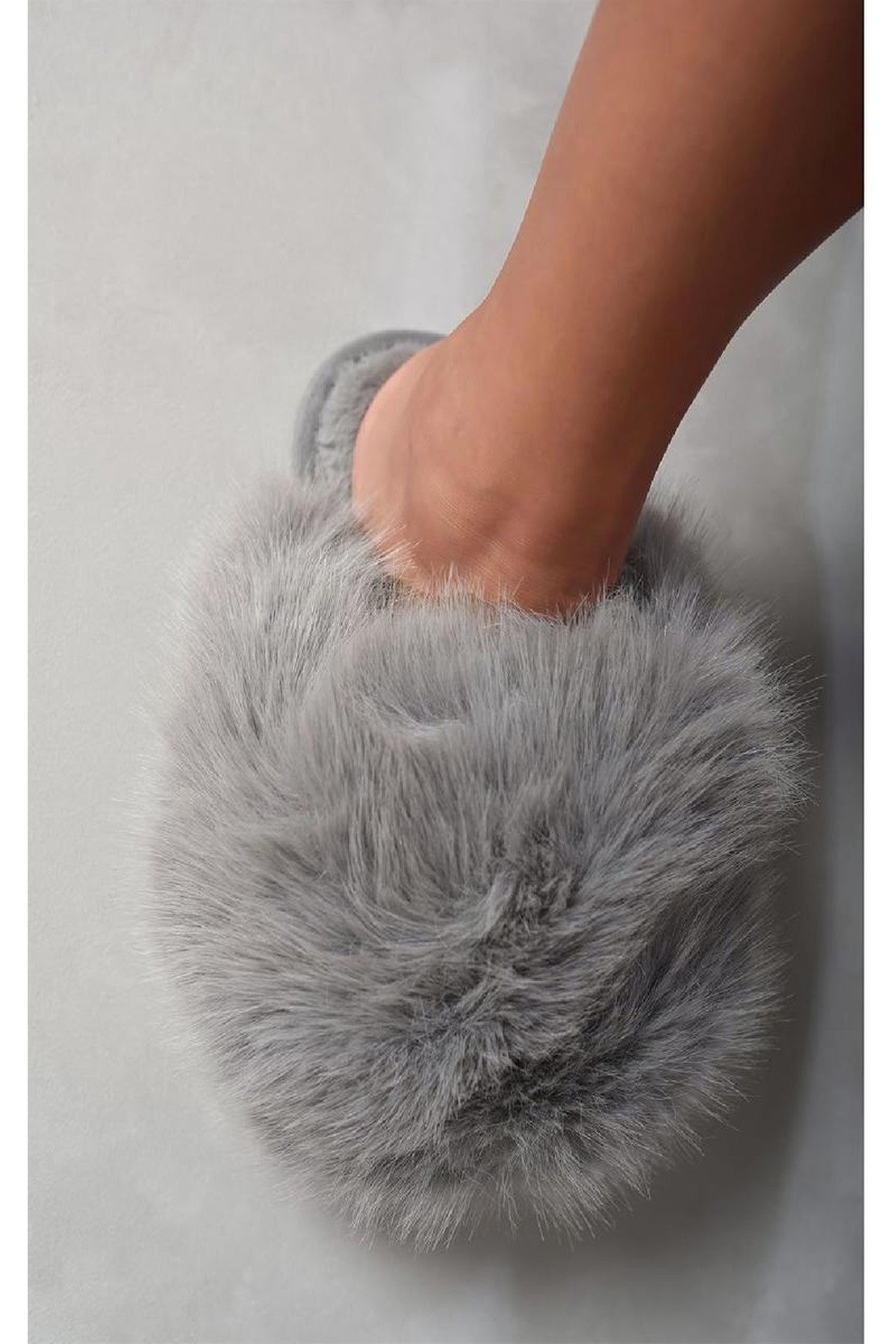 Nadia Fluffy Faux Fur Slippers - Grey