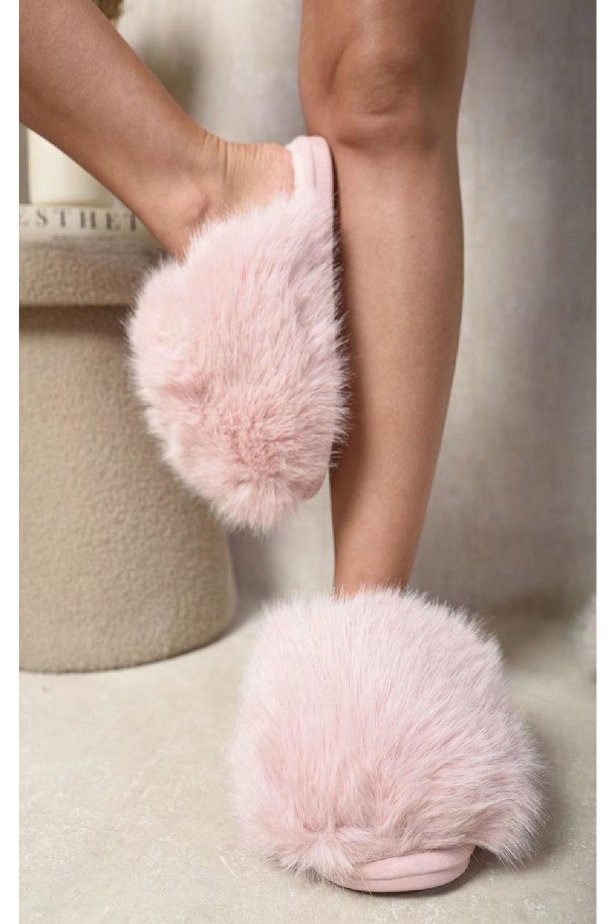 Nadia Fluffy Faux Fur Slippers - Pink