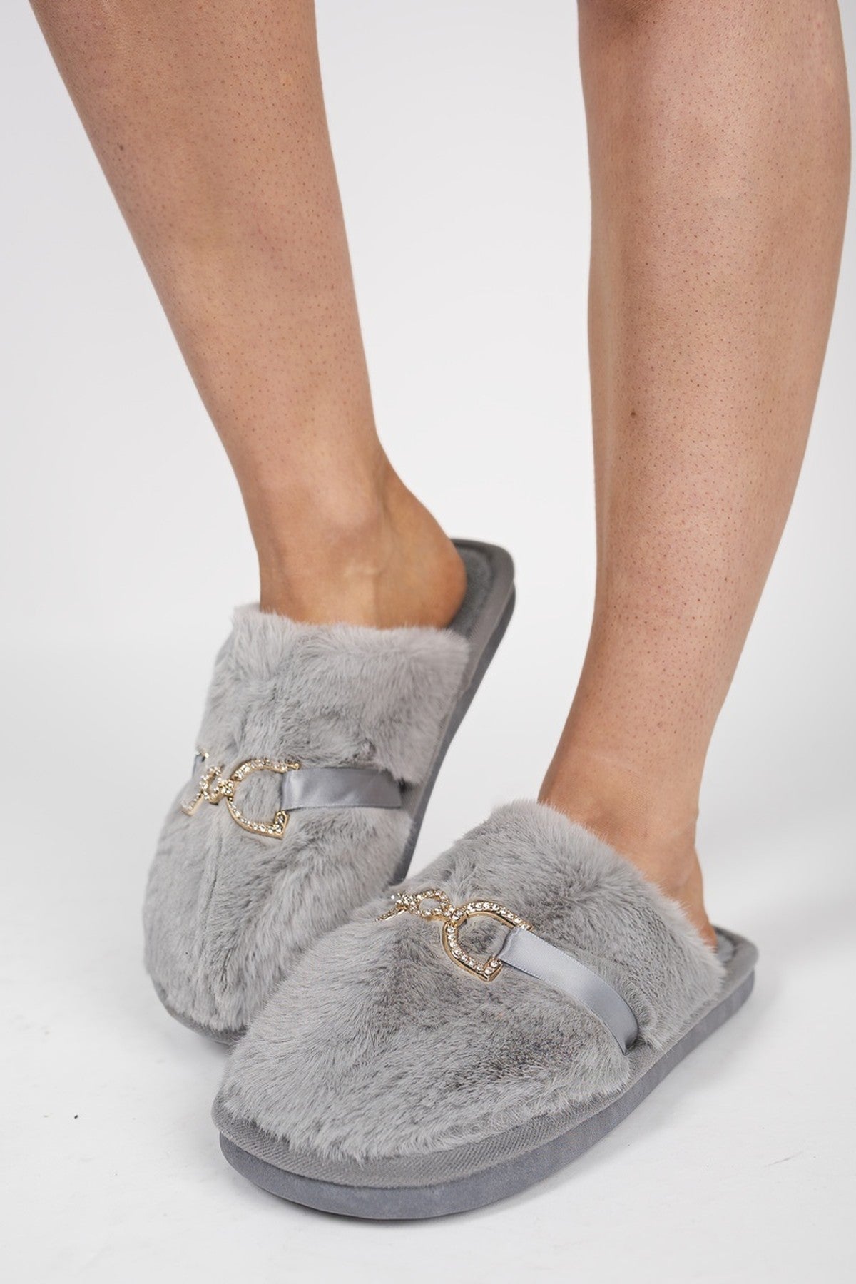 Noelia Faux Fur Slip-on Slippers With Gold Chain Detail - Grey