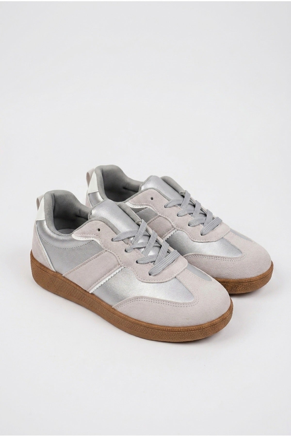 Saoirse Retro Style Trainers - SILVER