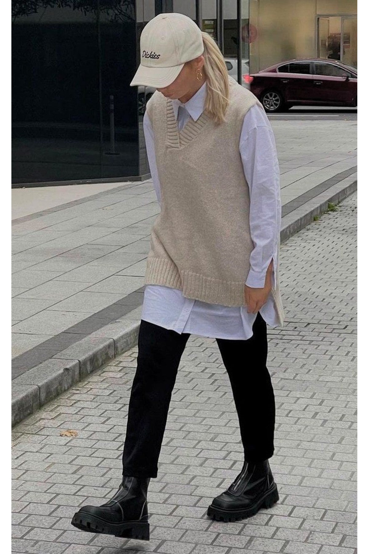 Lois Sleeveless Knitted Vest - Stone