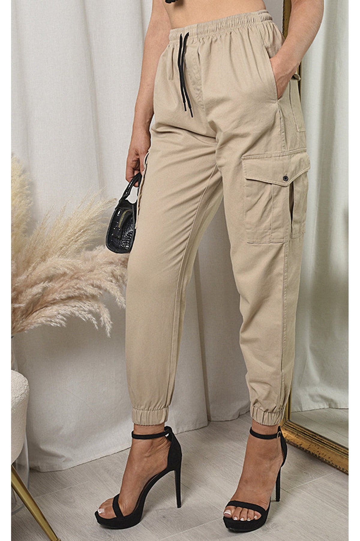 Xanthe Pocket Cargo Trousers - Beige