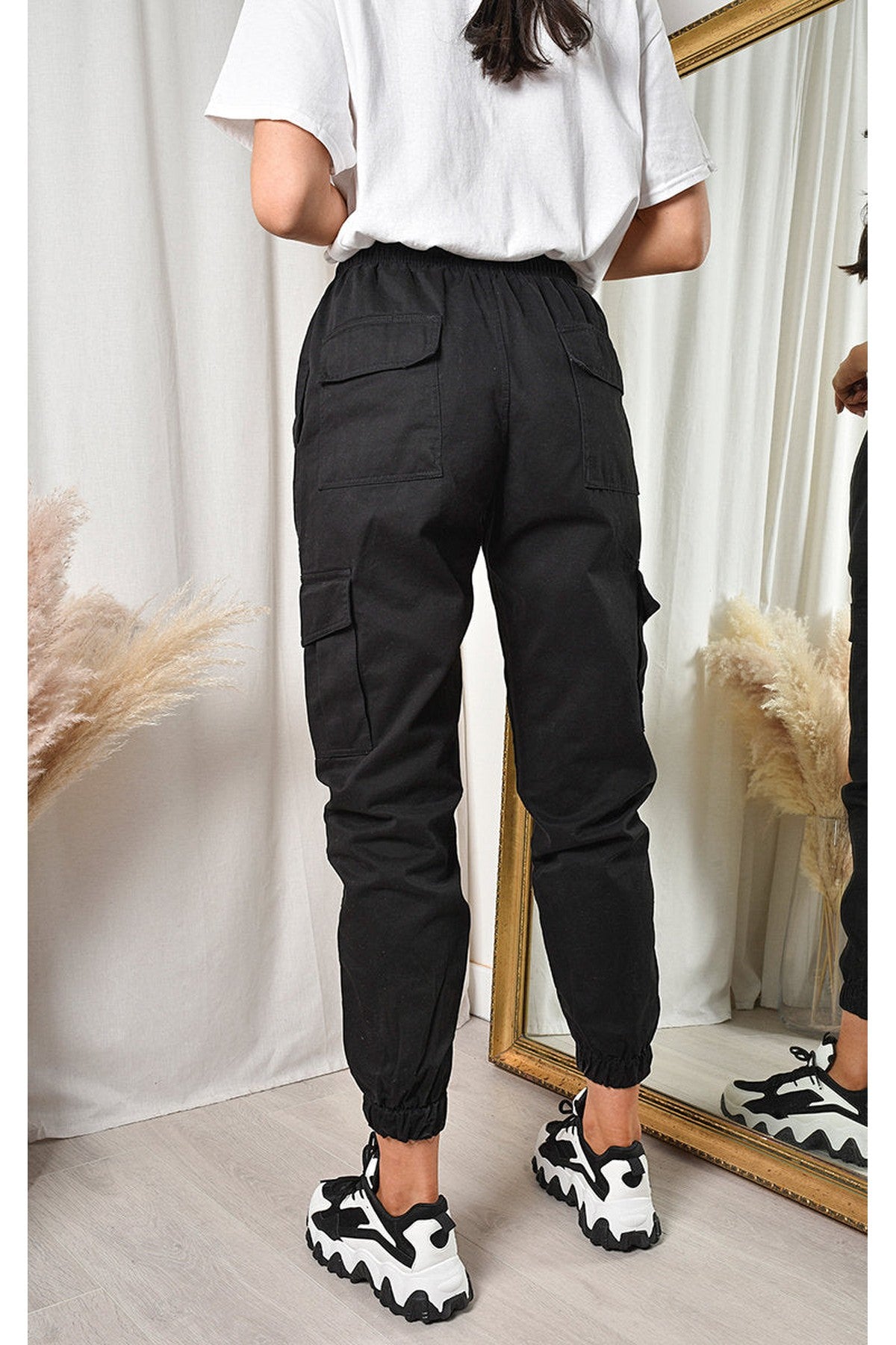 Xanthe Pocket Cargo Trousers - Black