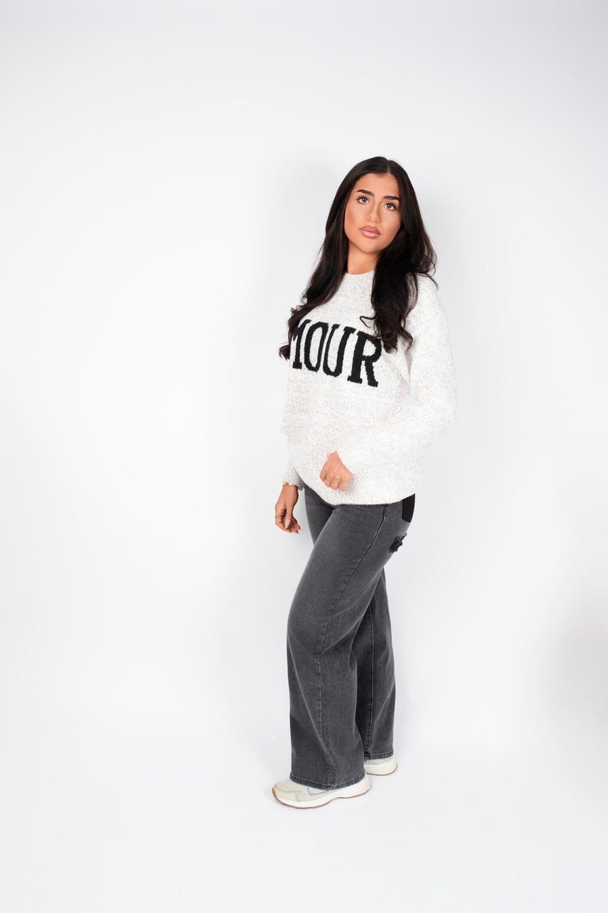 Zenya Fluffy Knit Oversized Jumper With Amour Slogan Detail - Light Grey