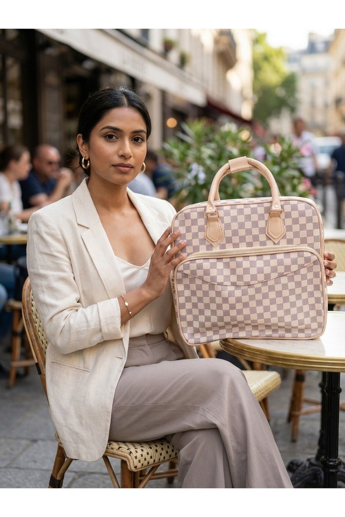 Ava Checkered Holdall - White