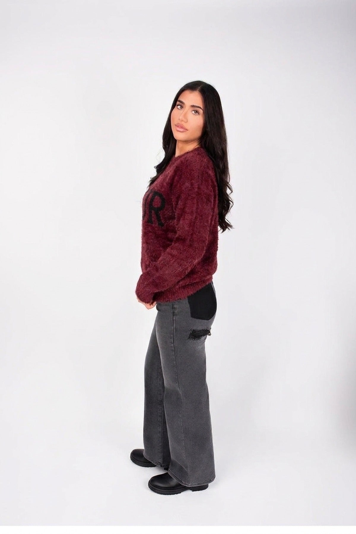 Zenya Fluffy Knit Oversized Jumper With Amour Slogan Detail - Wine