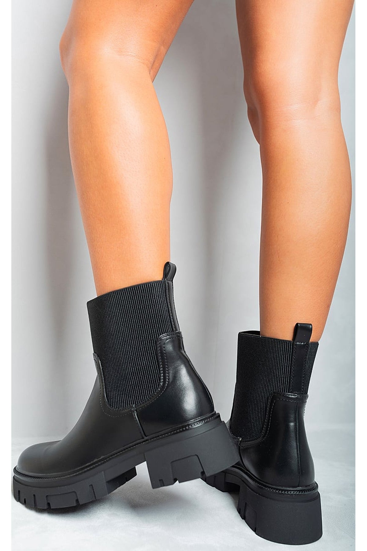 Ashley Chelsea Chunky Ankle Boots - BLACK