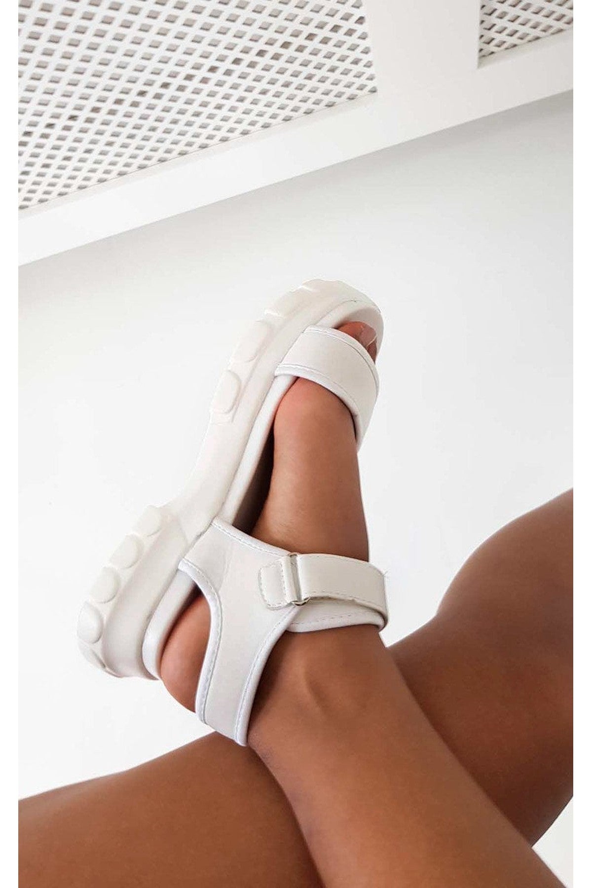 Ayla Strap Chunky Sandals - WHITE