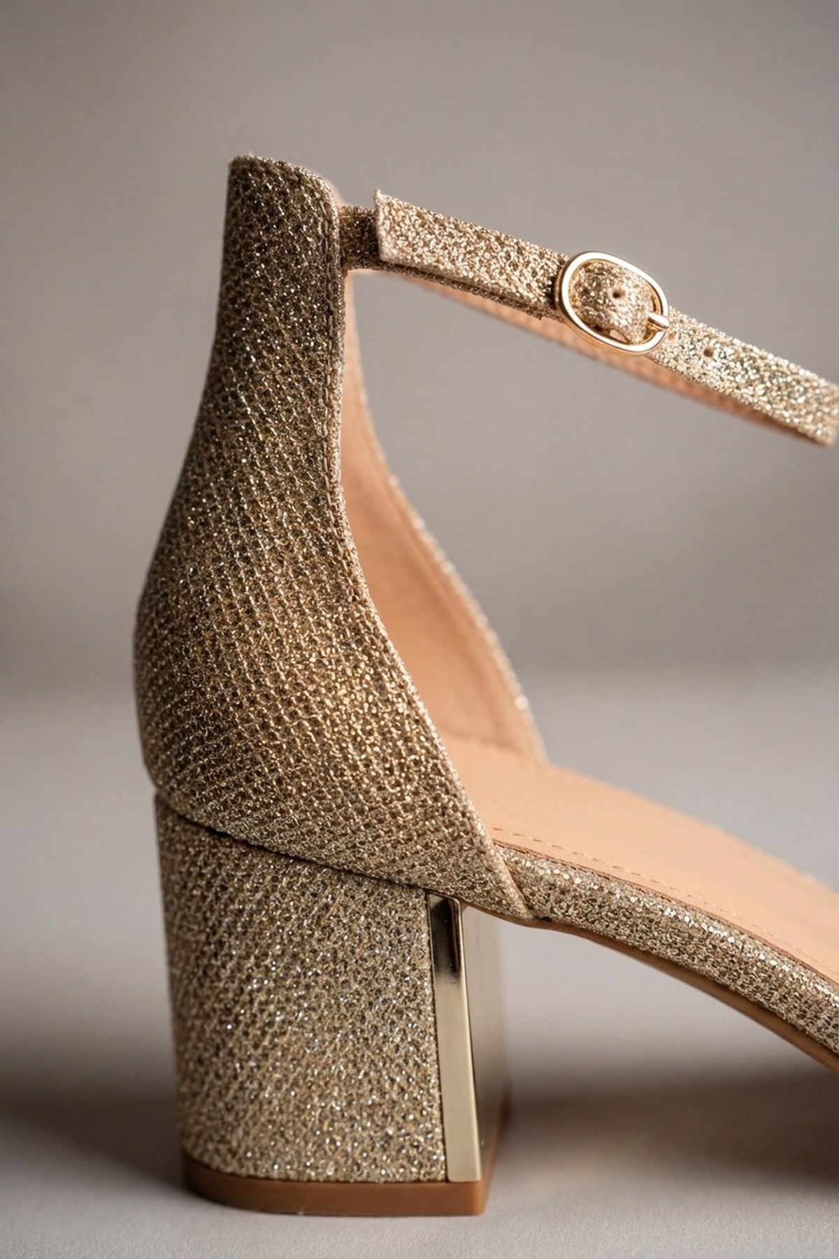 Bella Womens Glitter Block Heel Sandals - CHAMPAGNE