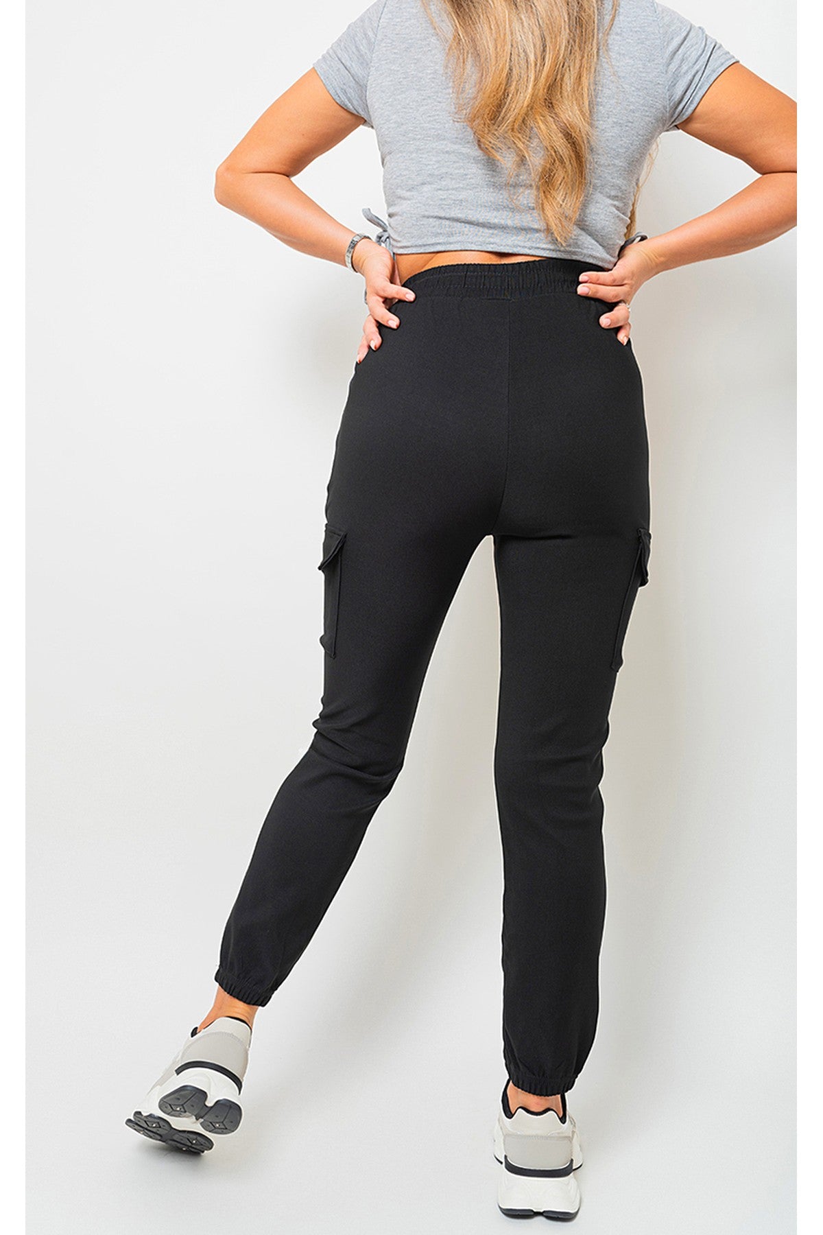 Holly Fleece Lined Cargo Pocket Trouser With Drawstring - Black