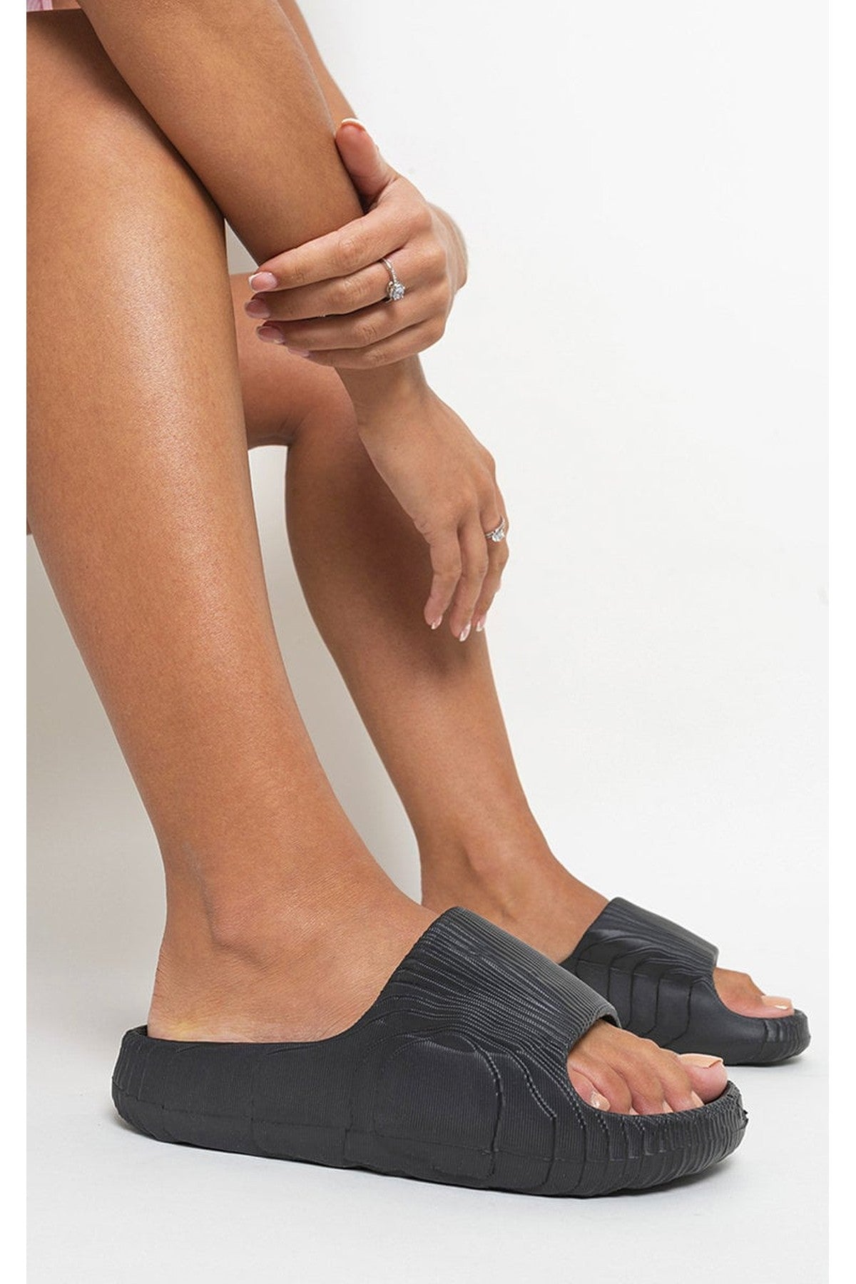 Nancie Open Toe Breathable Sandals - BLACK