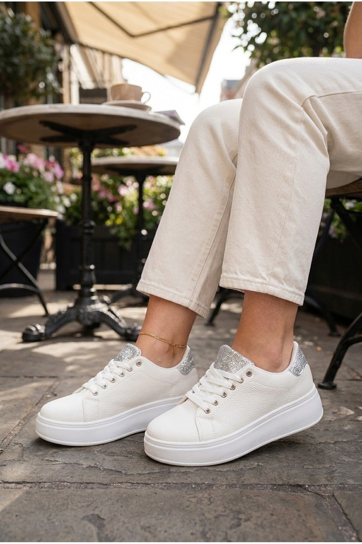 Sophie Womens Classic Platform Trainers - Silver