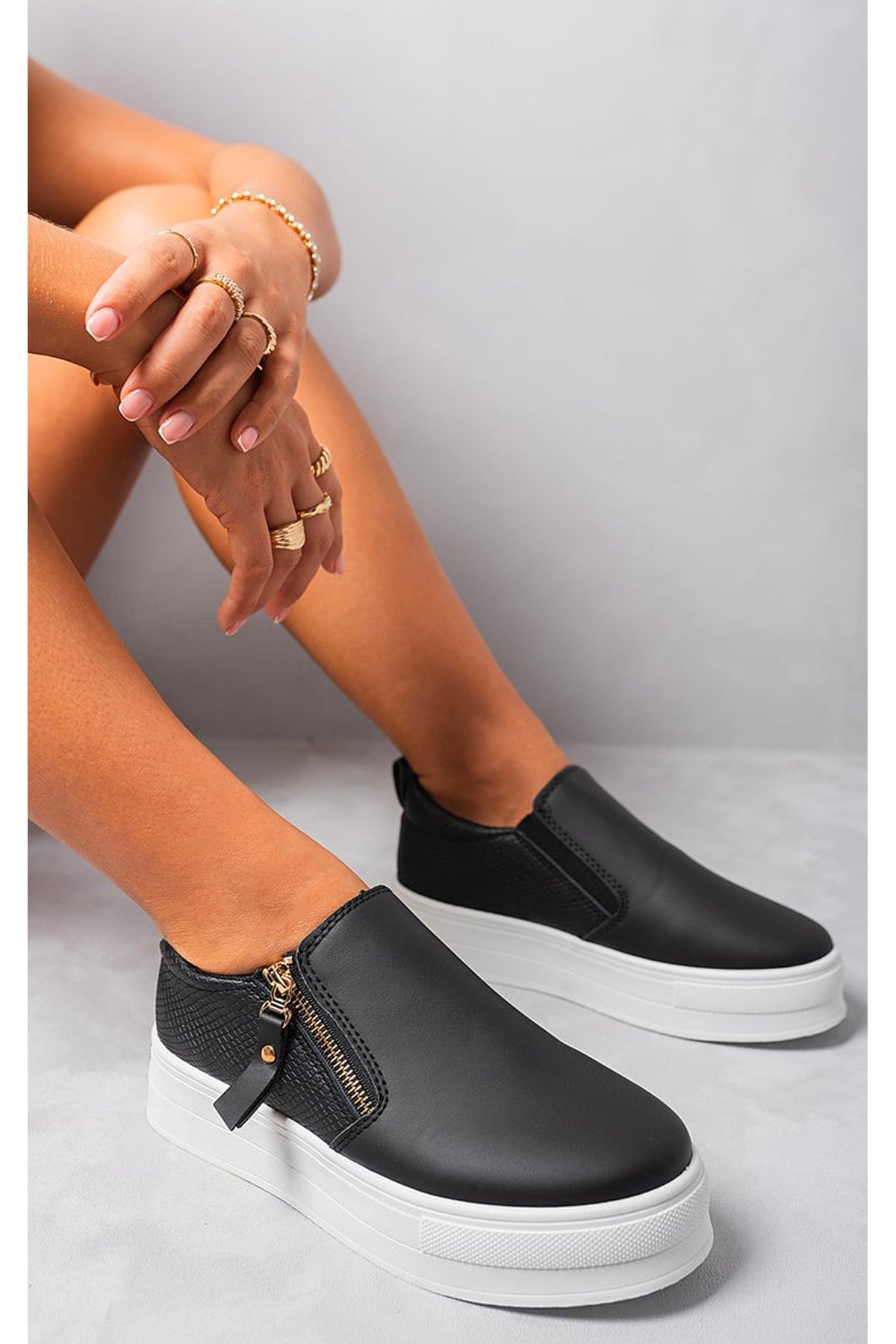 Andrea Zipper Decor Slip On Trainers - Black
