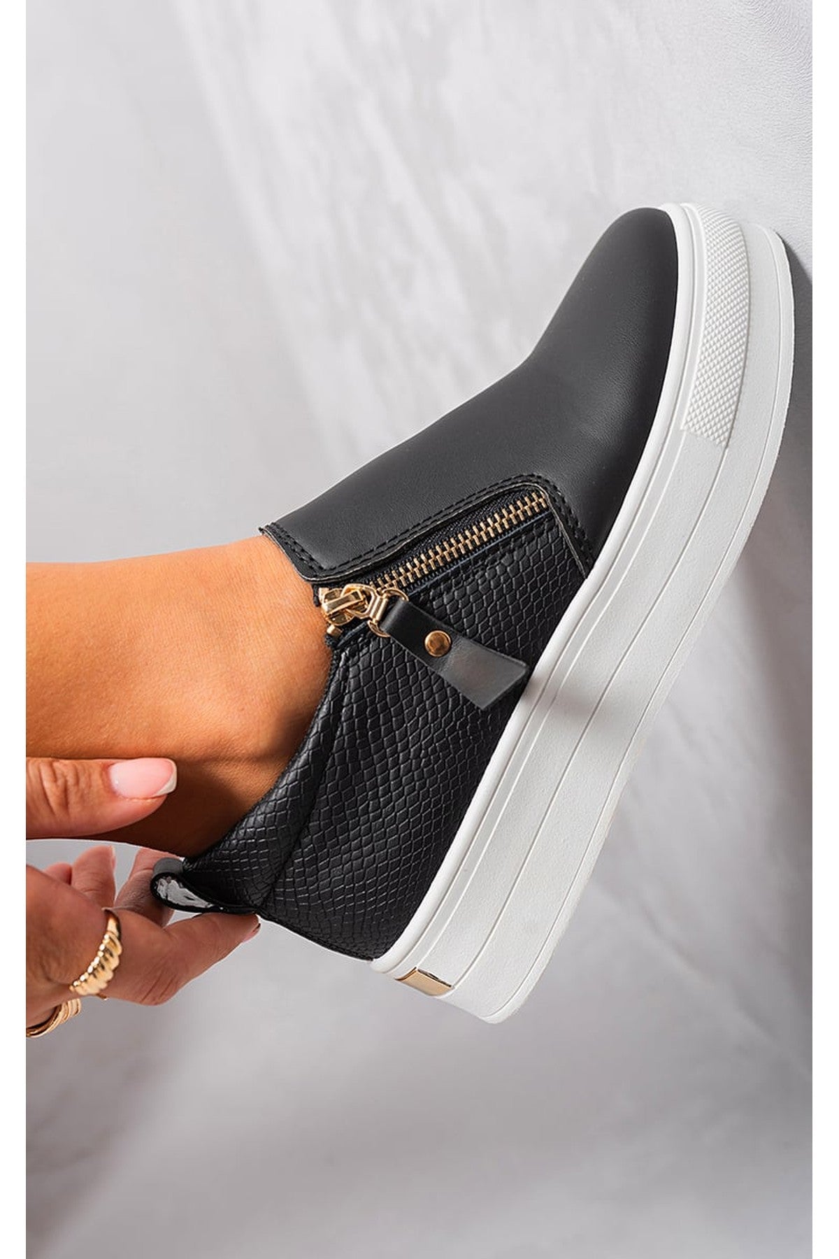 Andrea Zipper Decor Slip On Trainers - Black