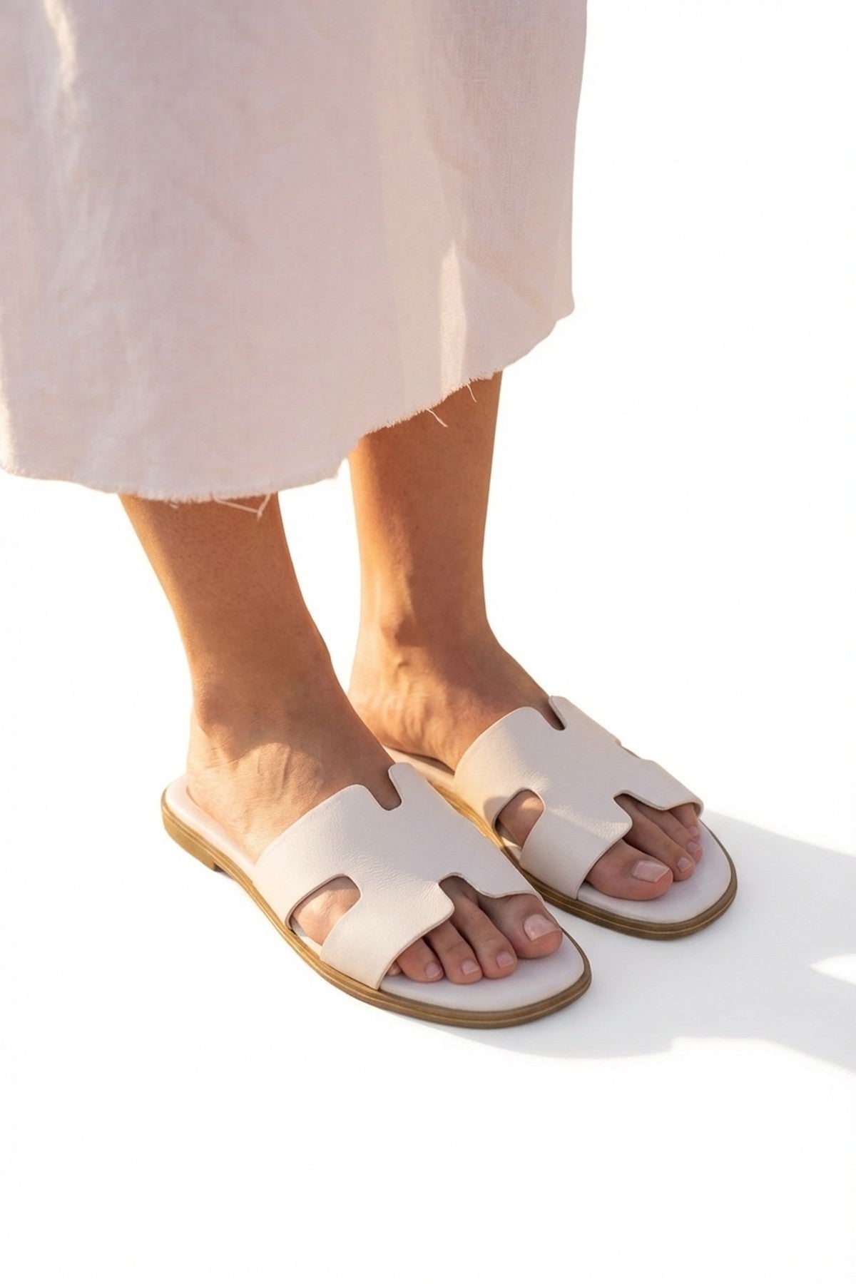 Aria Womens H-Strap Flat Slide Sandals - WHITE