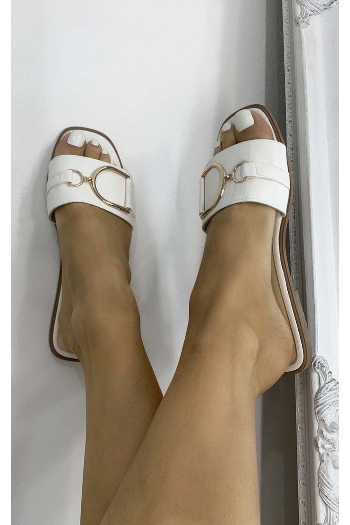 Ashleigh Gold Detail Sliders - White