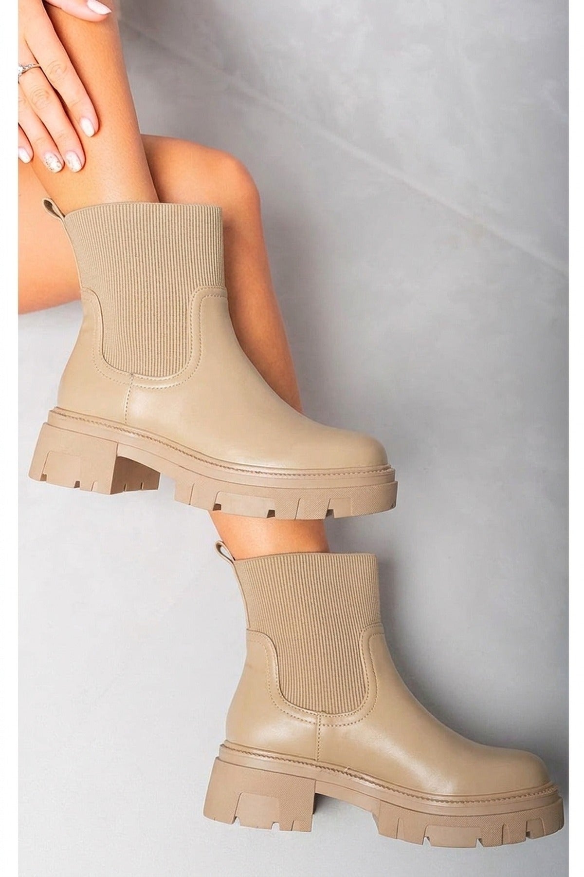 Ashley Chelsea Chunky Ankle Boots - Khaki