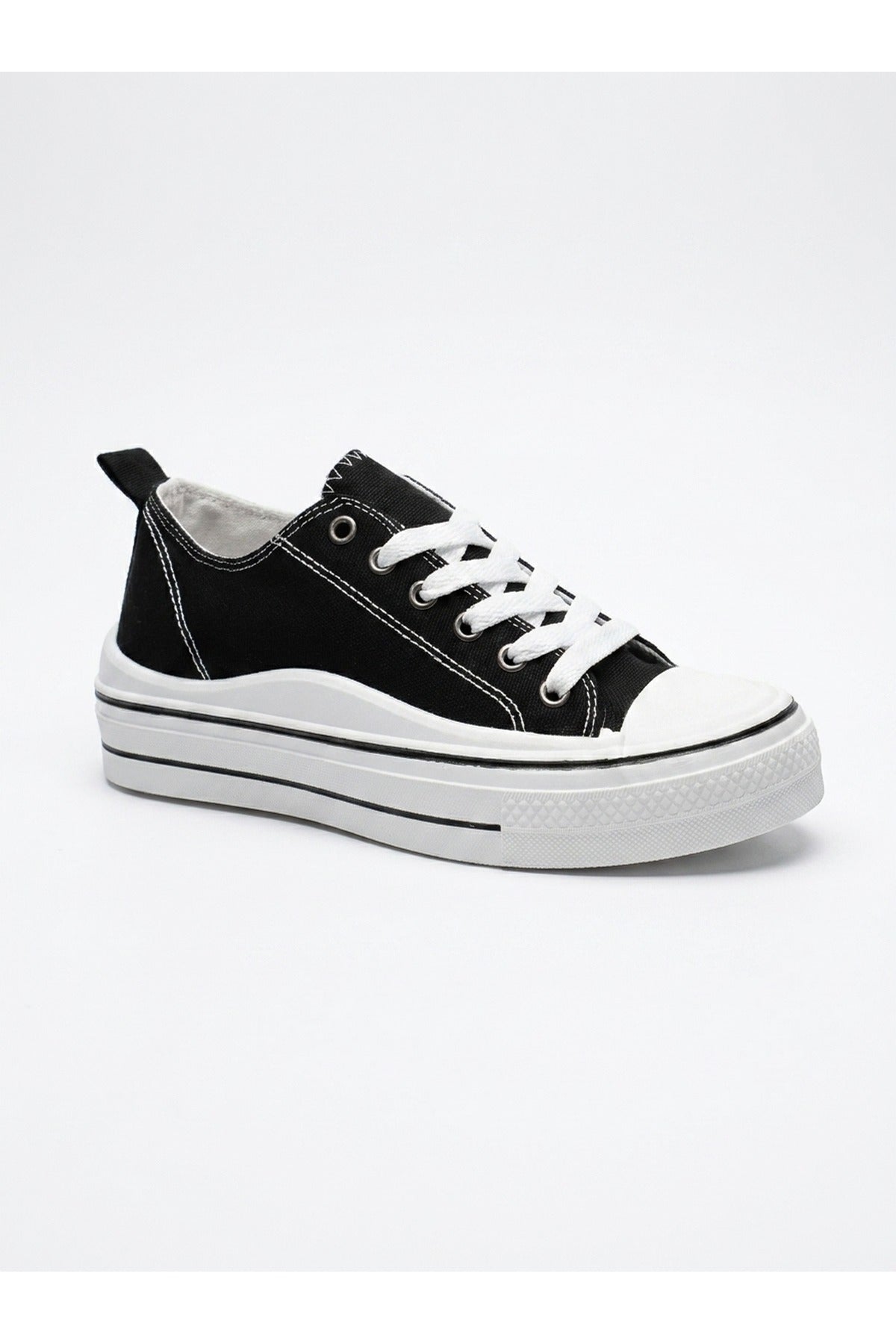 Saoirse Low Top Canvas Trainers - Black