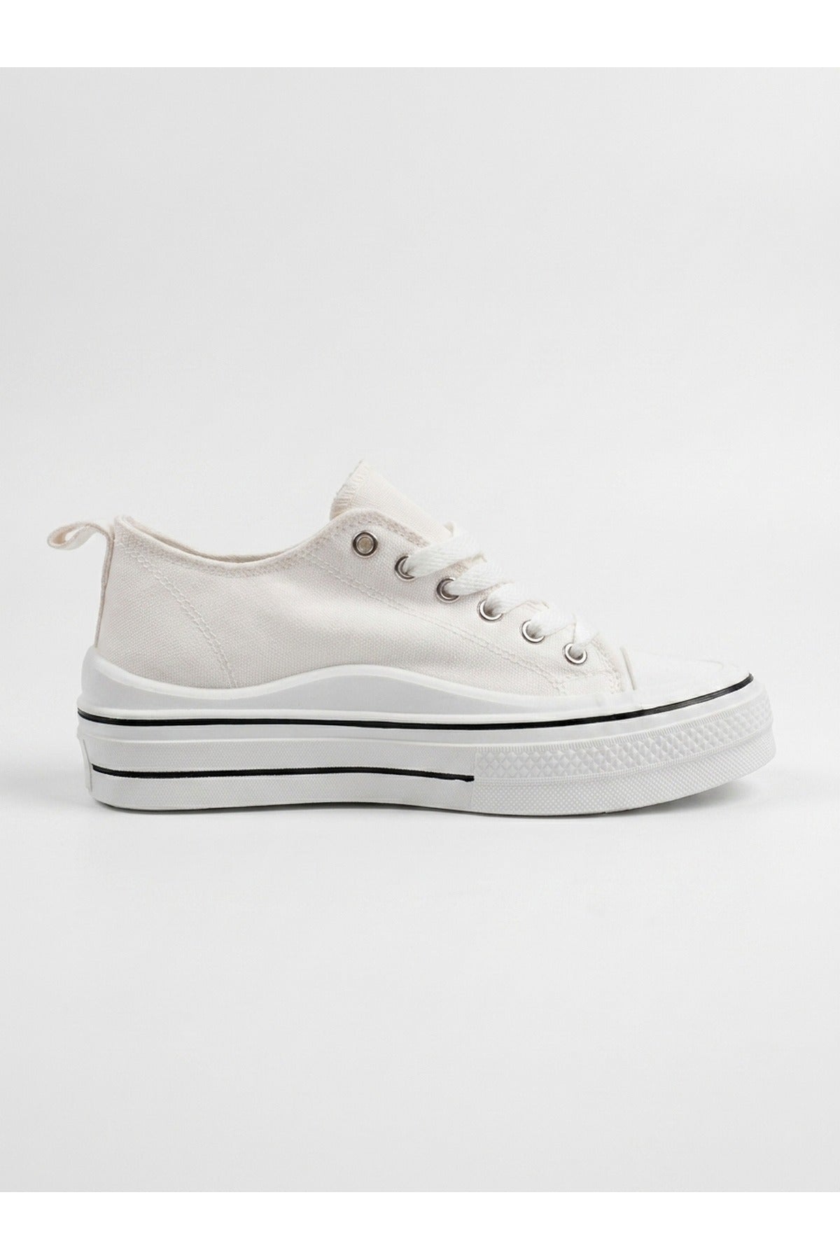 Saoirse Low Top Canvas Trainers - White